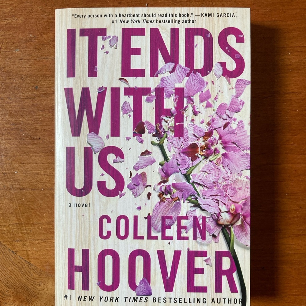 NEW It Ends With Us by Colleen Hoover paperback